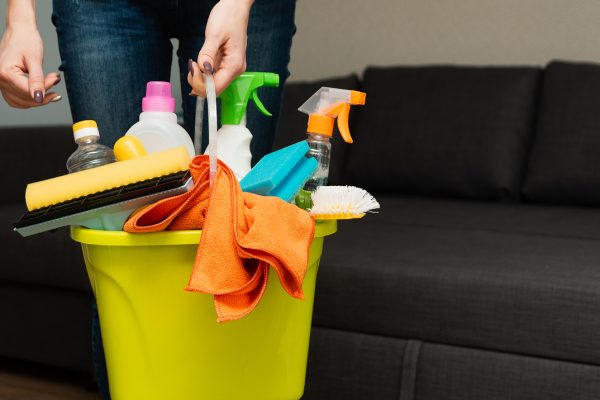 5 Tips de Limpieza Económica para el Hogar con Productos de Calidad