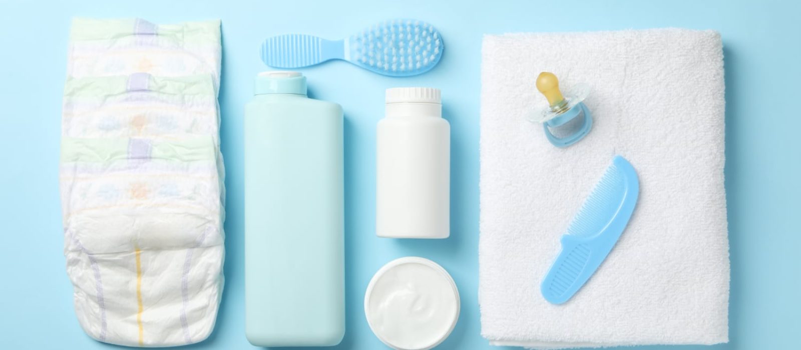 Los Productos Indispensables para una Pañalera de Bebé