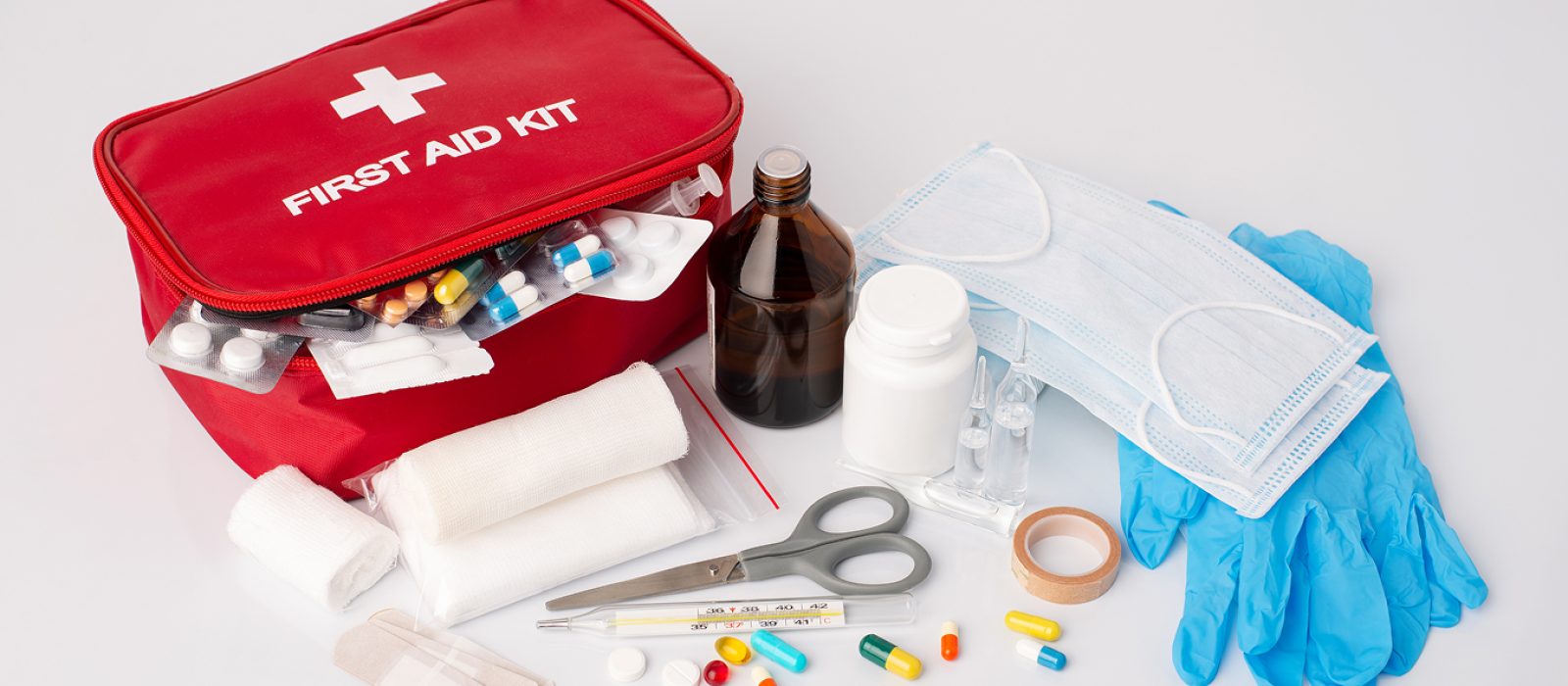 ¿Por Qué Es Importante Tener un Kit de Primeros Auxilios en Casa_